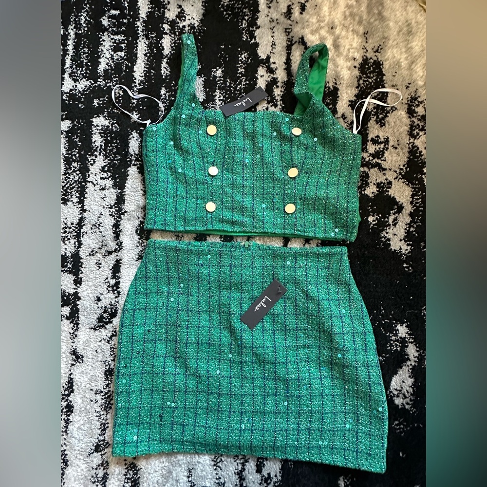 Lulu’s Sequin Tweed skirt set size Large